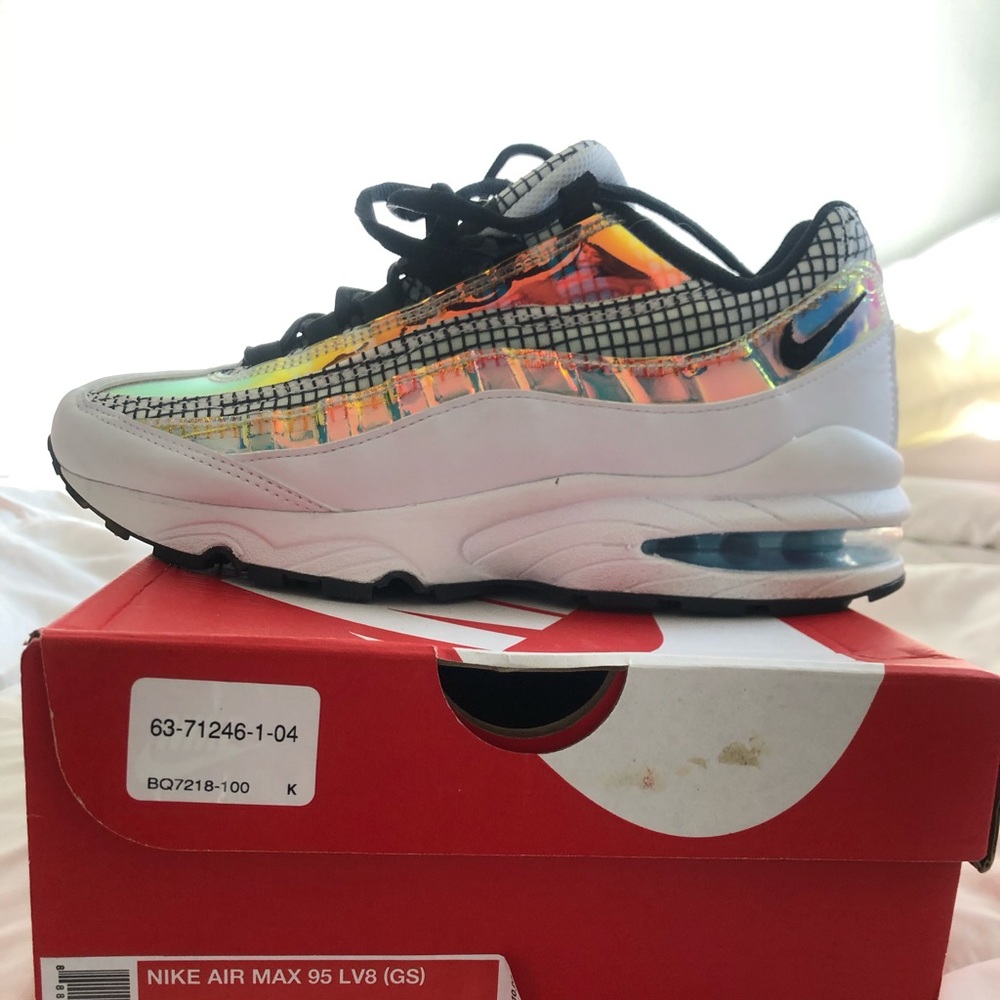 NIKE AIRMAX 95 .
